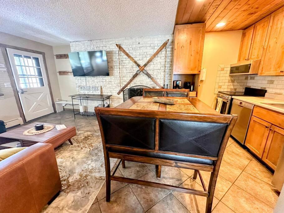 Winter Haus, Winter Park 2 Bedrooms Corner Unit W Outdoor Patio Walking Distance To The Center Of Town المظهر الخارجي الصورة