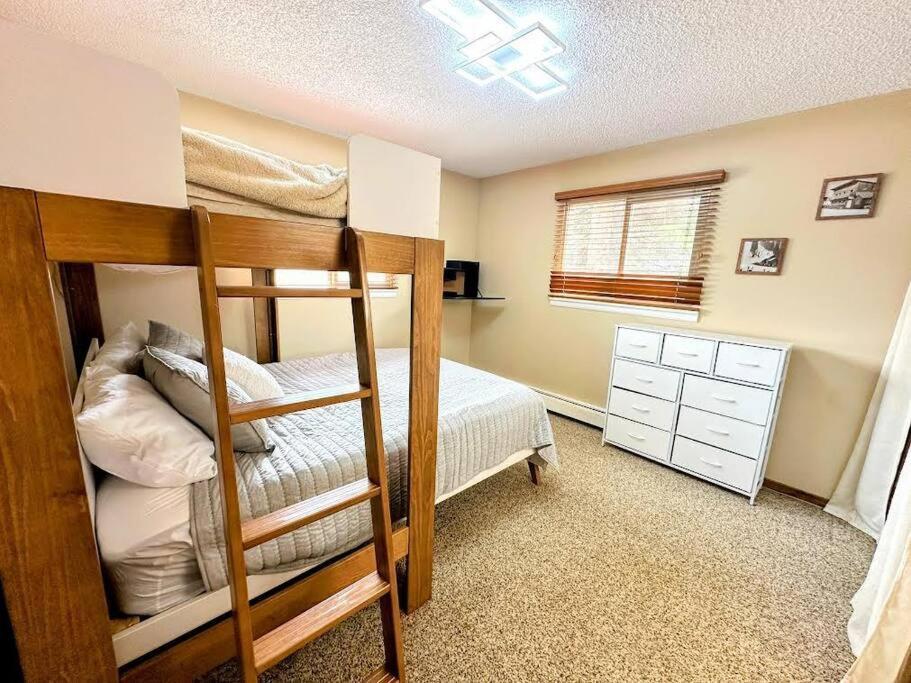 Winter Haus, Winter Park 2 Bedrooms Corner Unit W Outdoor Patio Walking Distance To The Center Of Town المظهر الخارجي الصورة